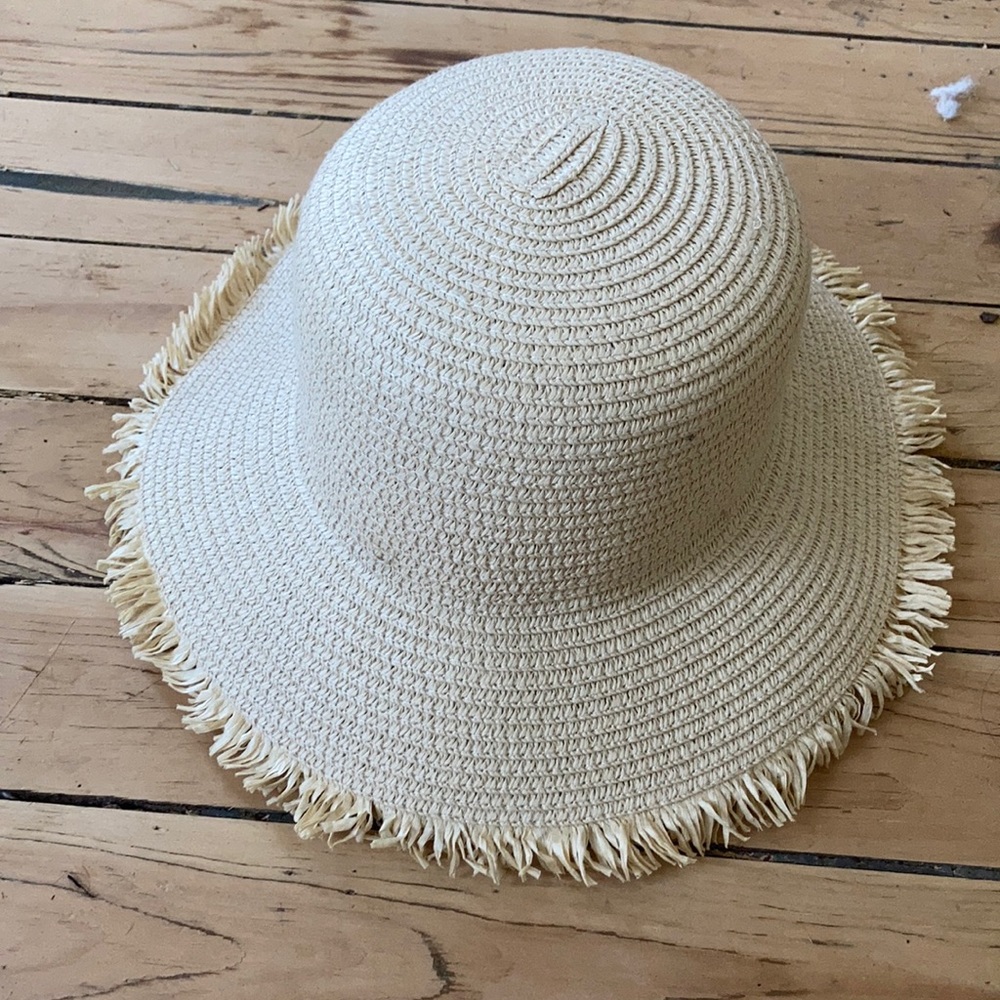 3 for $15: 100% real Straw Hat